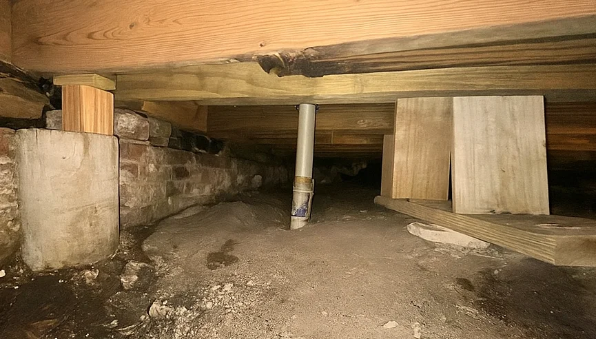 Casă veche 1920 înainte de reconsolidare prin subzidire